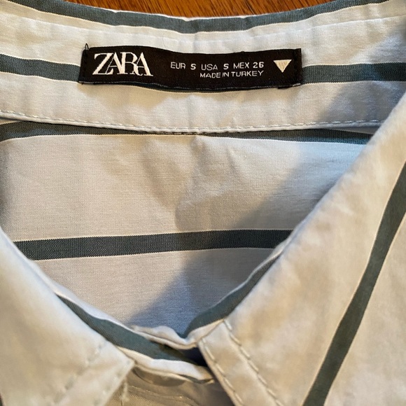Zara Cropped Striped Button Up, Size Small - Picture 2 of 3